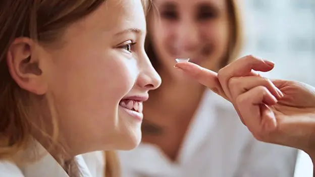 Child-looking-to-a-CL.png Child-looking-to-a-CL.png